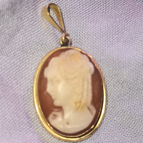 Antique 14k handcarved Cameo